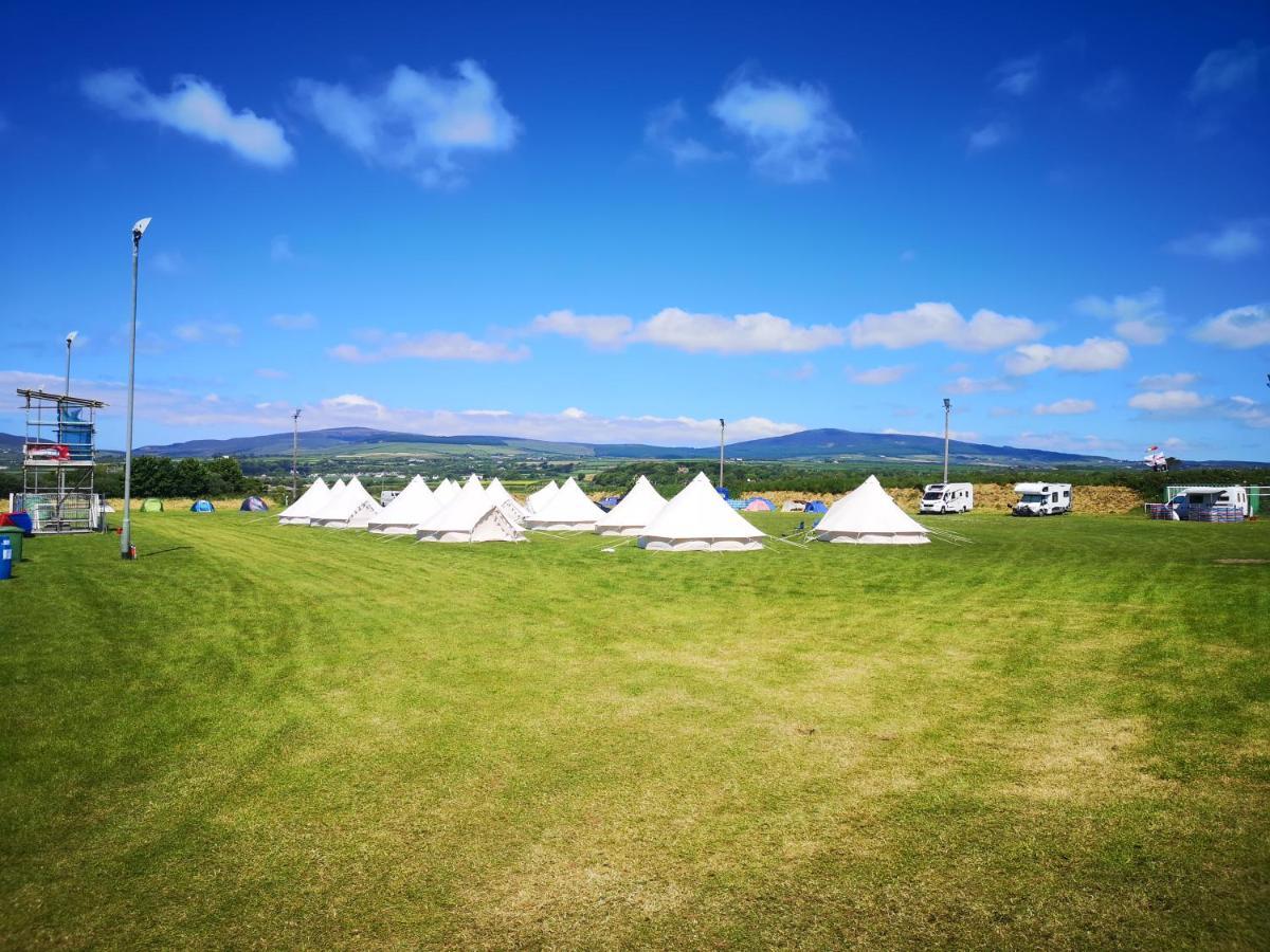 Nine Yards Bell Tents At The Tt - Castletown Εξωτερικό φωτογραφία
